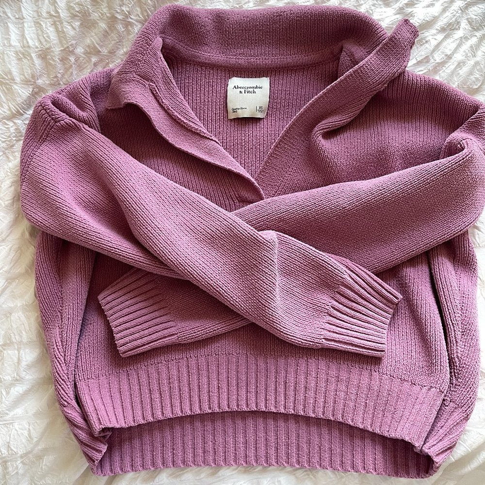 Abercrombie Pink Sweater XS